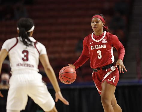 Alabama Women S Basketball Can T Overcome Point Deficit Falls To No South Carolina