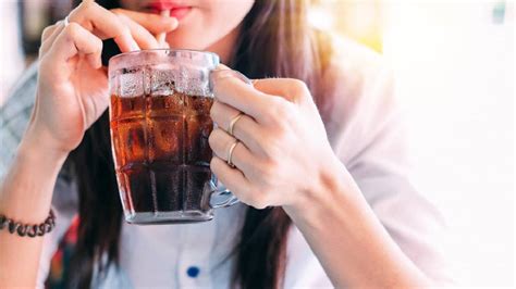 Soda Water Excess Of Tea Coffee And Cold Drinks Cause Dehydration