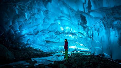 The Ancient Memories Trapped In The Worlds Glaciers Bbc Future