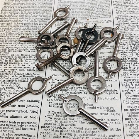 Small Vintage Handcuff Key Vintage Key For Handcuffs Vintage Hollow