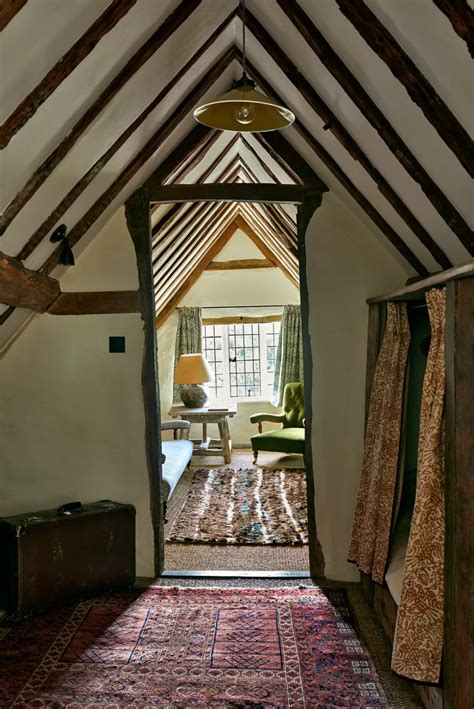 A 17th Century Farmhouse Gracefully Restored By Max Rollitt English