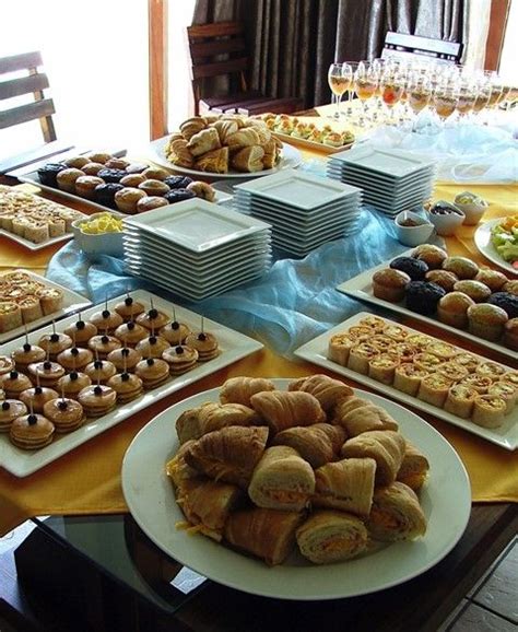 Here is an example of continental breakfast tray: Continental Breakfast Buffet | Desayuno buffet, Comida ...