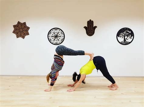 10 Einfache Yoga Übungen Zu Zweit Nr 10 Ist Total Cool