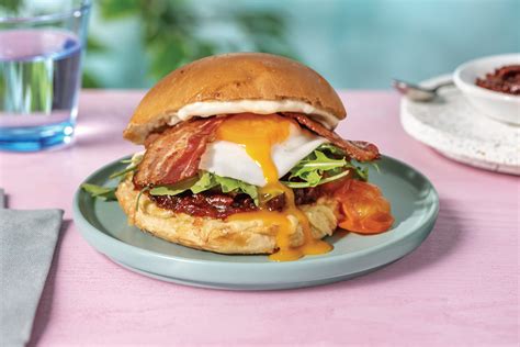 Cheesy Bacon Egg Brunch Burger Recipe Hellofresh