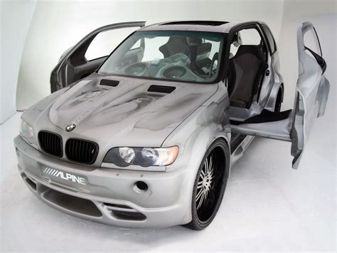 The e53 was developed at a time when bmw still owned land rover and as such shares many components and designs with both the land rover. 2005 Bmw X5 (e53) - pictures, information and specs - Auto-Database.com