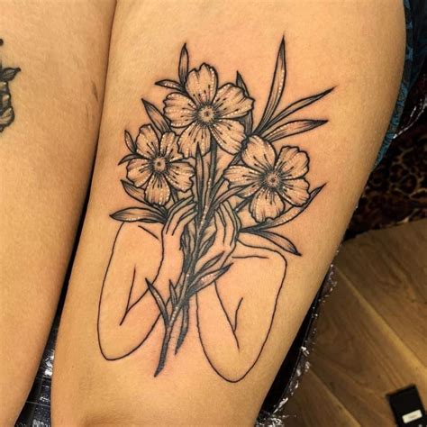 30 Sexiest Thigh Tattoo Designs For Girls Saved Tattoo