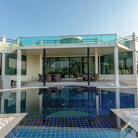 Swimming pool shape templates for swimming pool plans. Flat terrace roof house with large swimming pool in 2020 ...