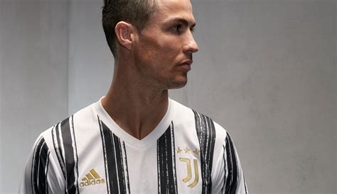 2021 2020 juventus ronaldo home cygames serie a lettering iron on home jersey. adidas dévoile les maillots 2020-2021 de la Juventus ...