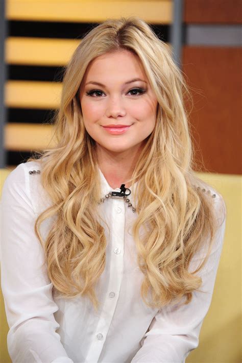 Olivia Holt Disney Wiki Fandom Powered By Wikia