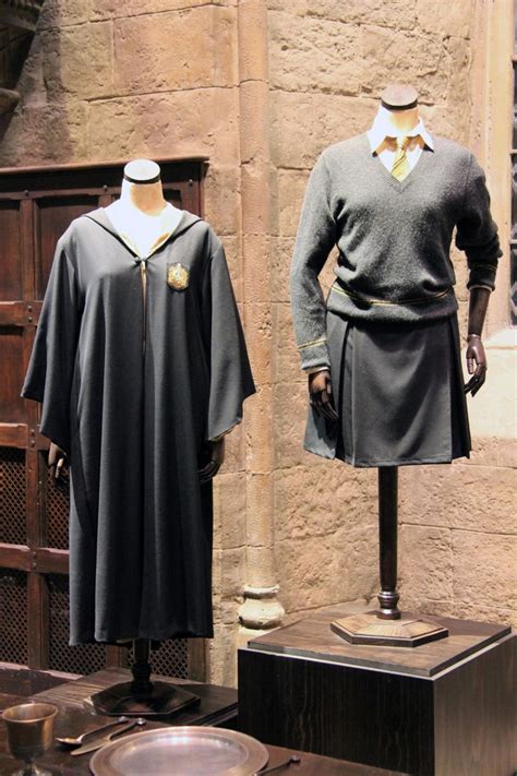 How To Create A Hogwarts Student Uniform Costume For Halloween Harry