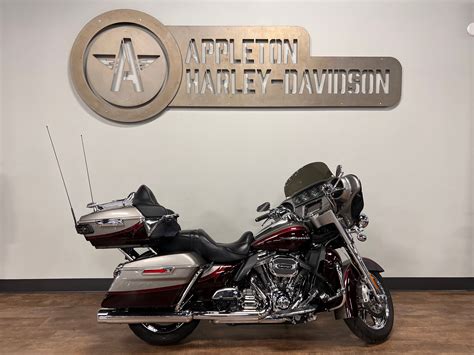 Pre Owned 2015 Harley Davidson Cvo Limited In Appleton 7595 Appleton