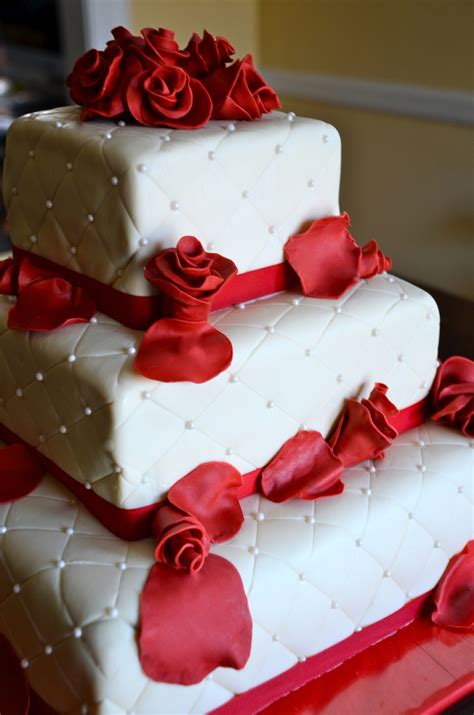 simple wedding cake with roses