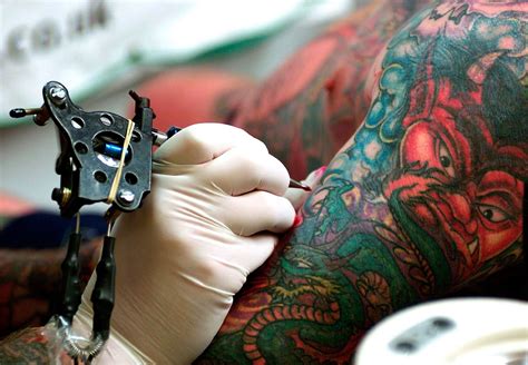 Tatuajes Baratos Un Peligro Para La Salud