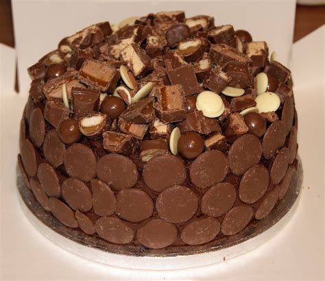 Julias Cupcakes Chocolate Bar Birthday Cake
