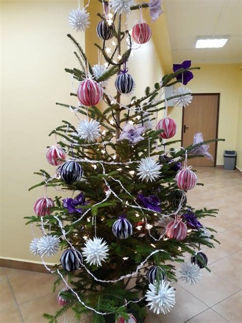 Choinka Pensjonariuszy Christmas Tree Holiday Decor Holiday