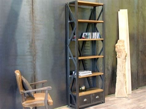 Trouvez etagere de style industriel dans acheter et vendre | achetez et vendez des articles meuble de style industriel étagère avec 3 tablettes et 4 tiroirs inspiration conteneur tout en métal. Etagère de style industriel en acier brossé et chêne. Réalisation sur mesure http ...