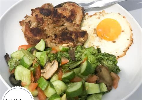 Dada ayam memiliki 80% kalori berasal dari protein, sedangkan 20% berasal dari lemak. Resep Roasted Dada Ayam With Salad Champignon oleh Feni ...