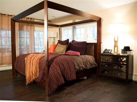 28 Master Bedrooms With Hardwood Floors