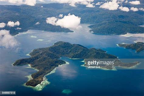 Raja Ampat Islands Indonesia Photos And Premium High Res Pictures