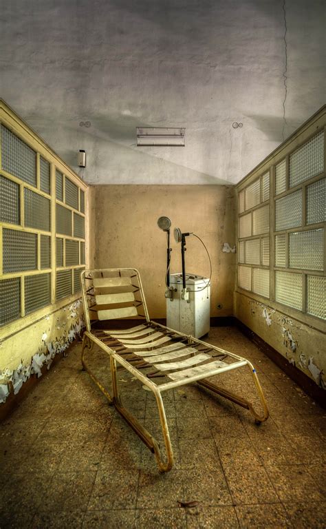 Inside An Abandoned Asylum For Electroshock Therapy