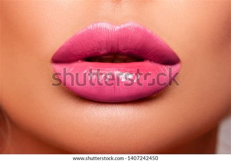 Sexy Lippen Nahaufnahme Sch Nes Portr T Einer Stockfoto Shutterstock