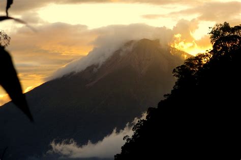 Climb Mt Kerinci Gunung Kerinci The Highest Volcano In Southeast Asia