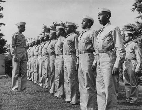 How Many Tuskegee Airmen Were There History