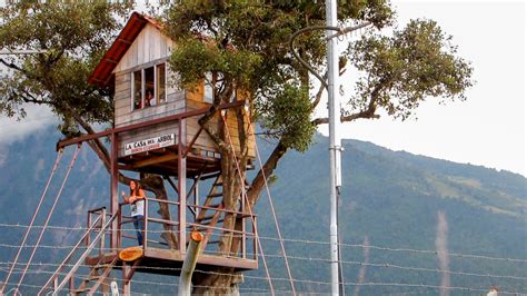 La Casa Del Arbol Baños De Agua Santa En Ecuador