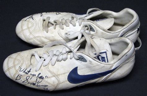 Lot Detail Barry Sanders Detroit Lions Game Used And Signed Cleats