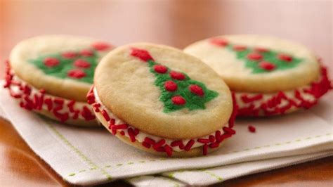 Dh has been getting on me about making christmas cookies and has also had the kids gain up on me also. 3 Cookies Easy Enough to Make With the Kids - Pillsbury.com