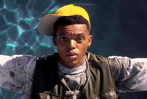 Bel Air Teaser Will Smith Recites Original Fresh Prince Theme Song In First Look At Peacock Reboot