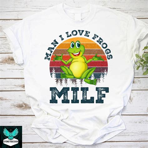 Man I Love Frogs Milf Camiseta Retro Camisa Milf Camisa Meme Milf Camisa Meme Divertida
