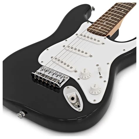 Disc Squier By Fender Mini Stratocaster 34 Size Guitar Black Gear4music
