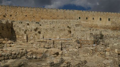 Jerusalem Archaeological Park Southern Wall And Huldah Gat Flickr