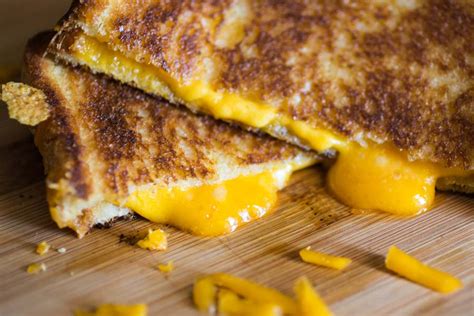 Study Shows Grilled Cheese Lovers Get Laid A Lot More Than Normal