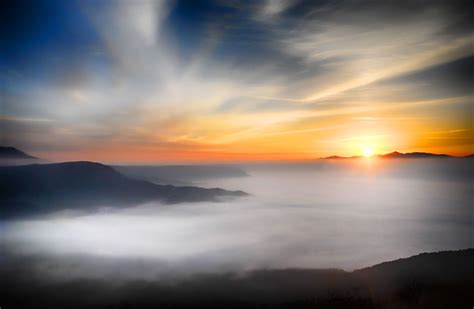 图片素材 地平线 山 太阳 日出 日落 阳光 早上 黎明 大气层 黄昏 晚间 反射 日本 熊本 Aso 海云