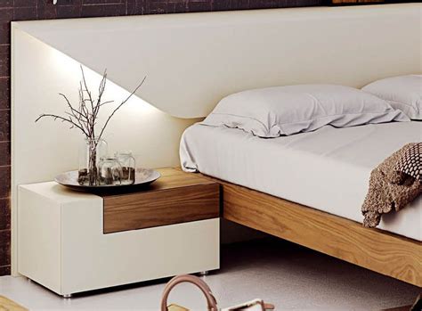 Lacquered Made In Spain Wood Luxury Platform Bed Bed Furniture Design