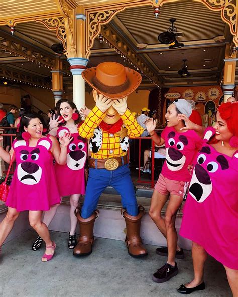 30 Group Disney Costume Ideas For You And Your Squad To Wear This