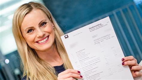 Ektefeller, registrerte partnere og meldepliktige samboere kan velge hvordan de vil fordele enkelte inntekter og fradrag i skattemeldingen mellom seg.les mer. Dette er nytt i årets skattemelding - DNB Nyheter