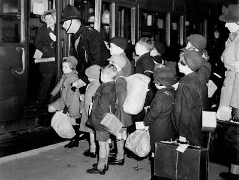 When Thousands Of Children Fled To Devon At The Start Of Ww2 Devon Live