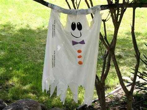 25 Scary Halloween Decoration Ideas With Trash Bags Halloween Items