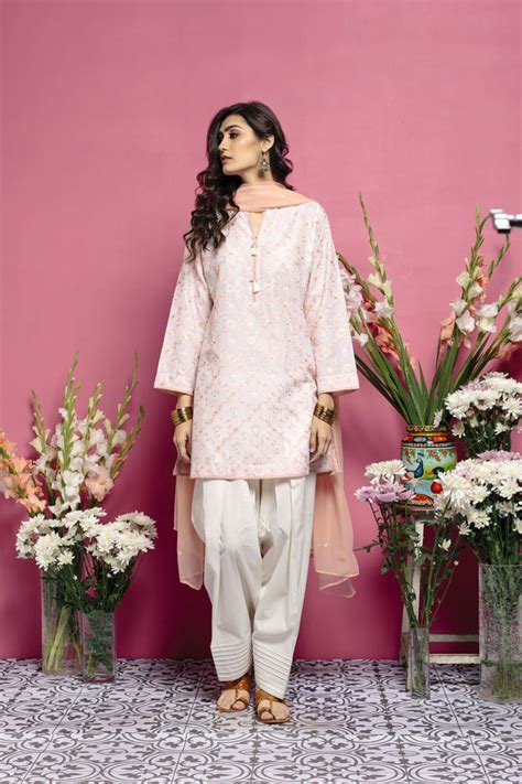 Zara Shahjahan Springsummer Lawn Collection 2018 Punjab Vol3 114