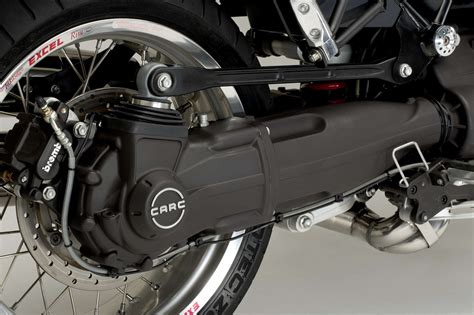Black paint and chrome details. Moto Guzzi Bellagio 940 - Alle technischen Daten zum ...