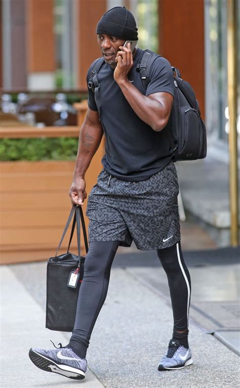 See Idris Elba Looking Amazing As He Leaves The Gym E Online