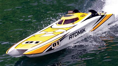 Atomik Rc Arc 58 Inch Electric Racing Cat Rc Boat Magazine