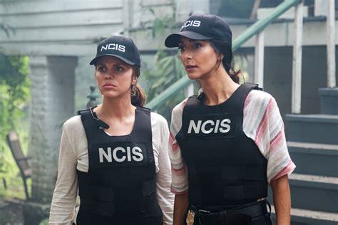 Ncis New Orleans Actors Allege Cbs Orchestrated A