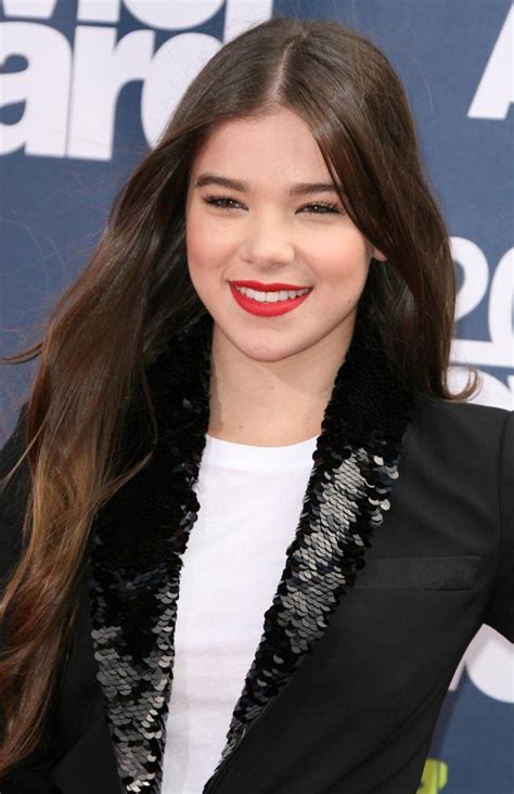 She rose to fame for her portrayal of mattie ross in the 2010 film true grit, for which she was nominated for an academy. Hailee Steinfeld American Actress | Hailee Steinfeld ...
