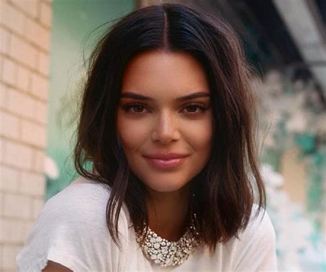Kendall Jenner Kendall Jenner Flaunts Her Curves In Sexy Bikini Shots