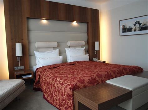 Ziehe die vorhaut zurück und wasche vorsichtig die eichel, danach schiebst du die vorhaut wieder zurück, damit sich kein blutstau bilden kann. 5 Tipps für bequeme Betten im Hotel- und Gastgewerbe ...