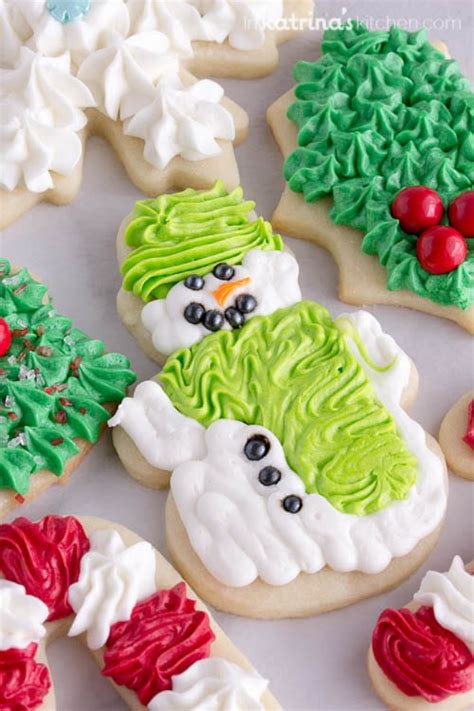 Sparkling in the christmas glow are the candy ornaments decorated on give your christmas tree cookies more dimension by layering stars in a graded coloring style. Christmas Cookie Frosting